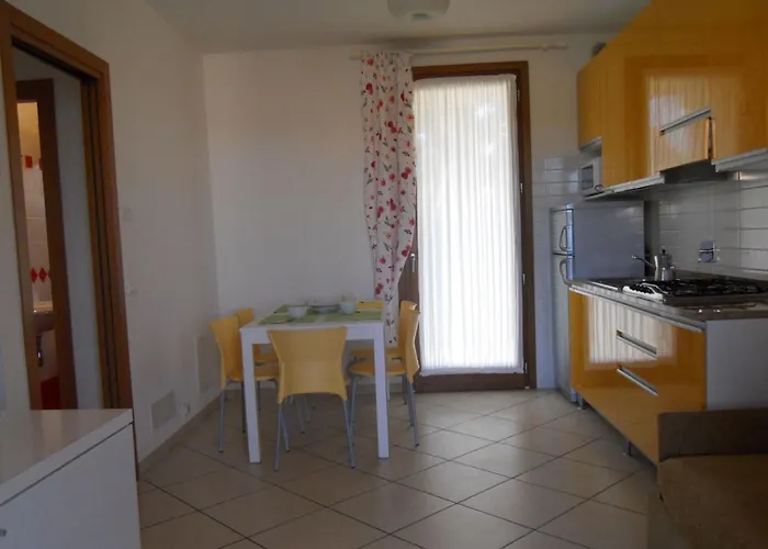 The Perfect Place For Pool And Bbq Lovers Μπιμπιόνε